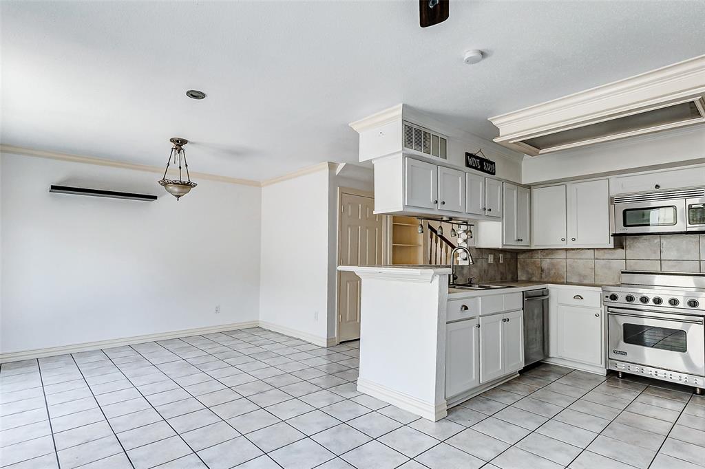 2508 Bering Drive, Houston, Texas image 12