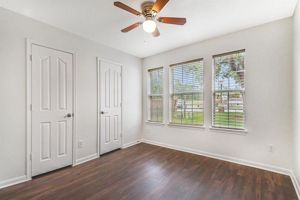 900 Summer Wood Boulevard, Conroe, Texas image 12