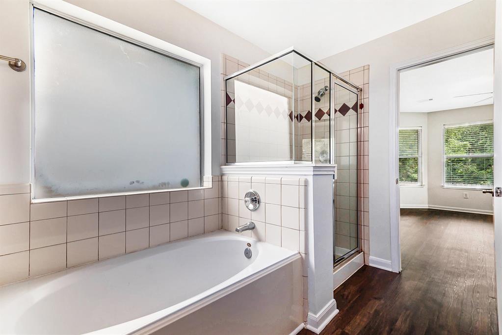 900 Summer Wood Boulevard, Conroe, Texas image 11