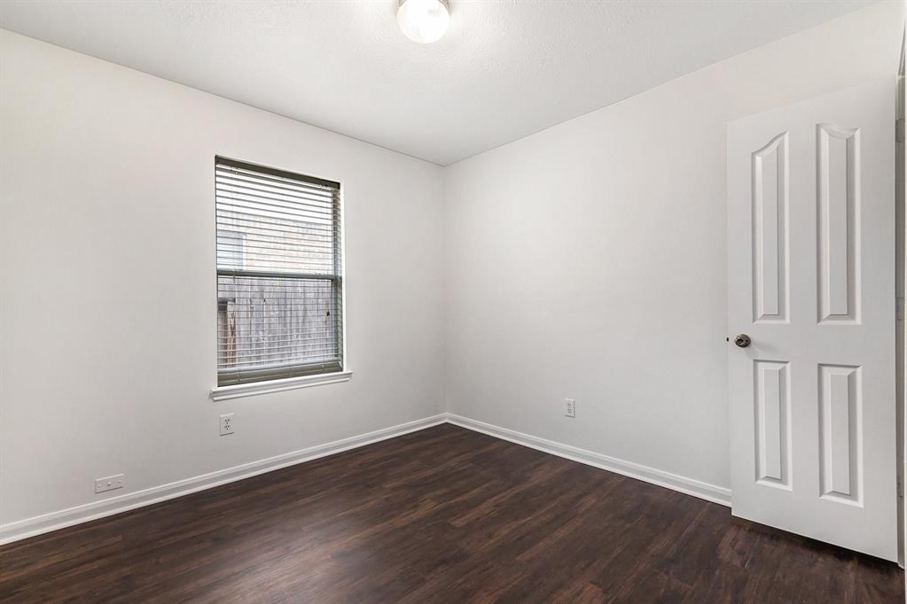 900 Summer Wood Boulevard, Conroe, Texas image 13