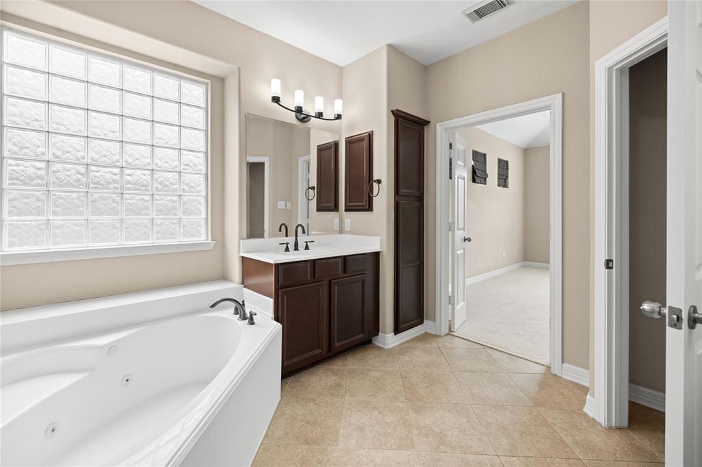 23918 Windsor Canyon Court, Spring, Texas image 12