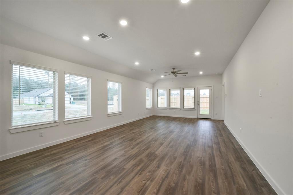 1730 Portia Lane Ln, Conroe, Texas image 4