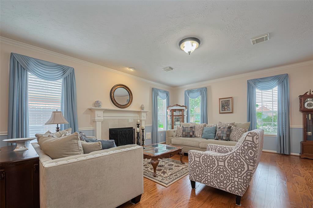 11203 Chestnut Woods Trail