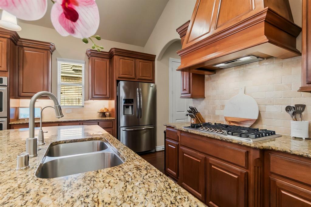 124 Wade Pointe Drive, Montgomery, Texas image 12