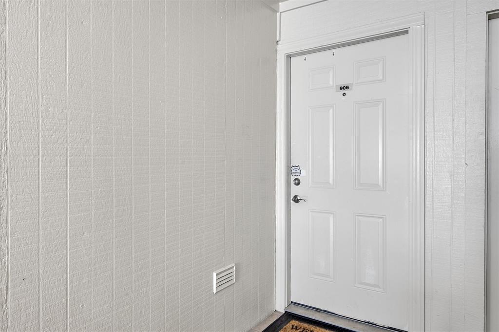 property-search 2 215 Postoffice 906