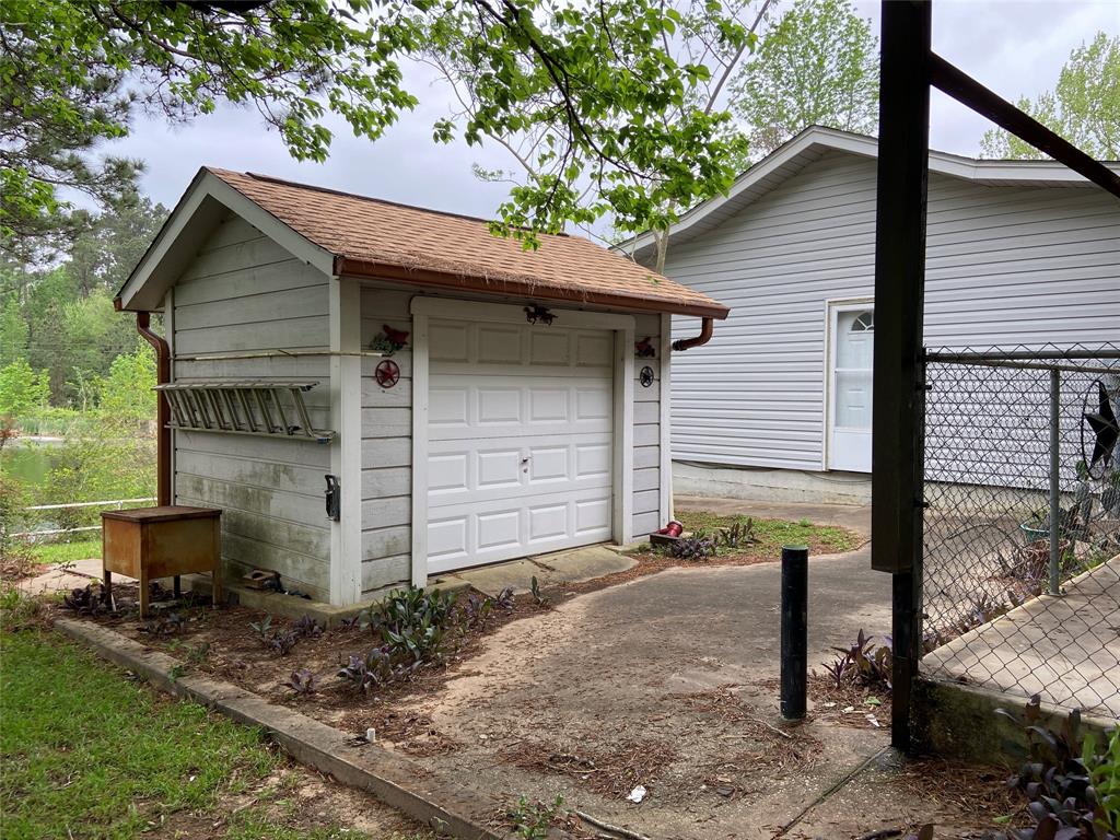 321 Broken Arrow Trail Trail, Goodrich, Texas image 3