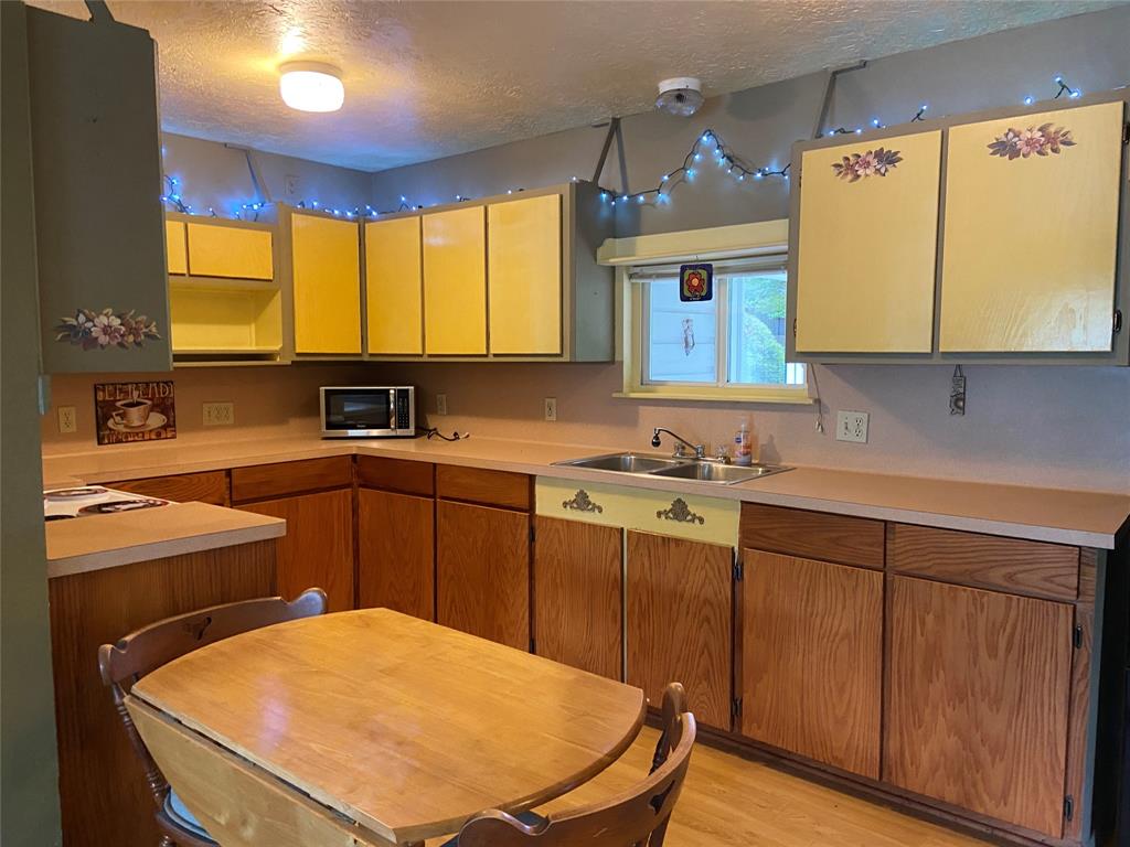 321 Broken Arrow Trail Trail, Goodrich, Texas image 18