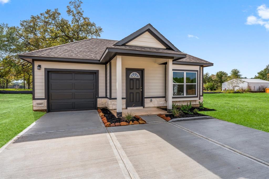 11885 East Gate Drive Dr, Willis, Texas image 1