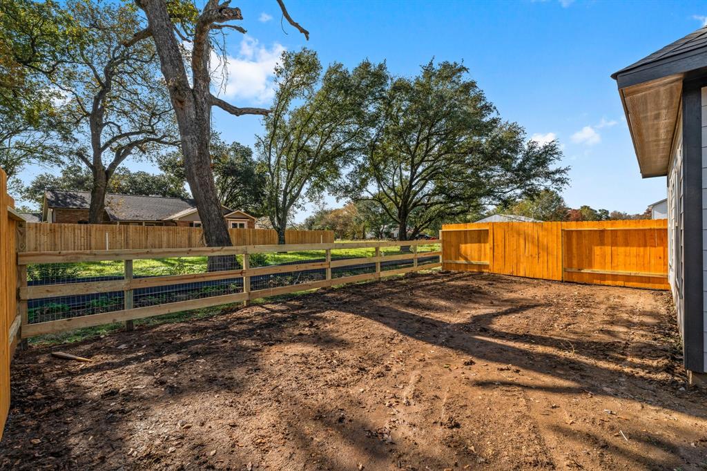 11885 East Gate Drive Dr, Willis, Texas image 20