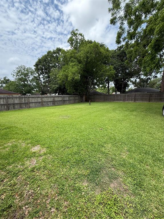 624 Houston Street, West Columbia, Texas image 19