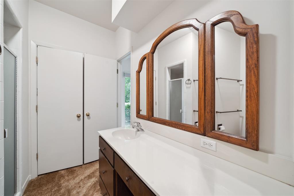 2503 Lake Gardens Court, Houston, Texas image 23
