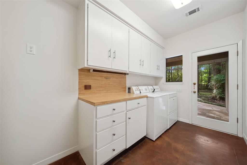 2503 Lake Gardens Court, Houston, Texas image 34