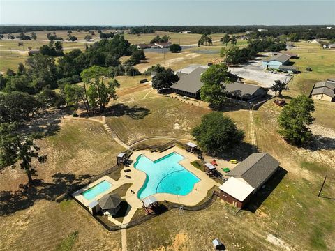 A home in Hilltop Lakes