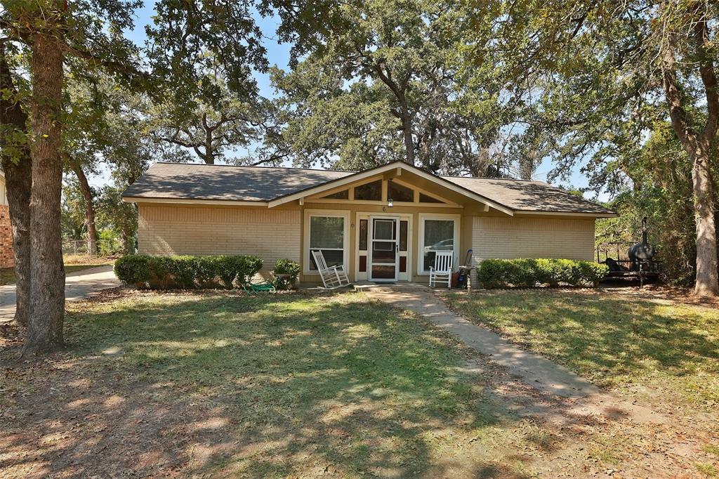 6 Acapulco Lane, Hilltop Lakes, Texas image 1