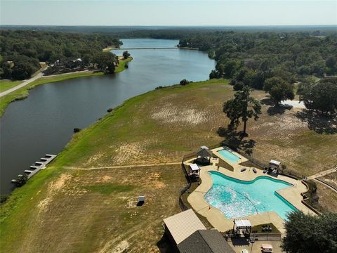 A home in Hilltop Lakes