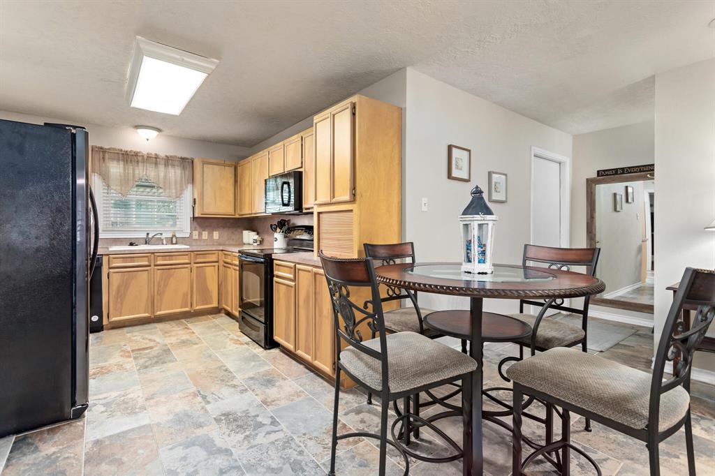970 Evergreen Ln Ln, Beaumont, Texas image 14