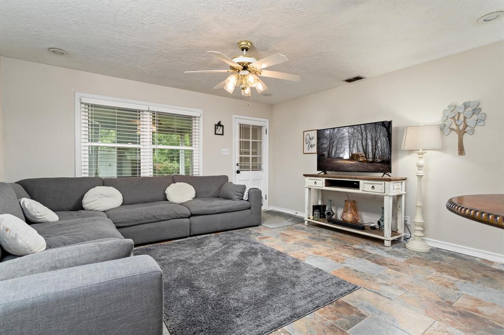 970 Evergreen Ln Ln, Beaumont, Texas image 12