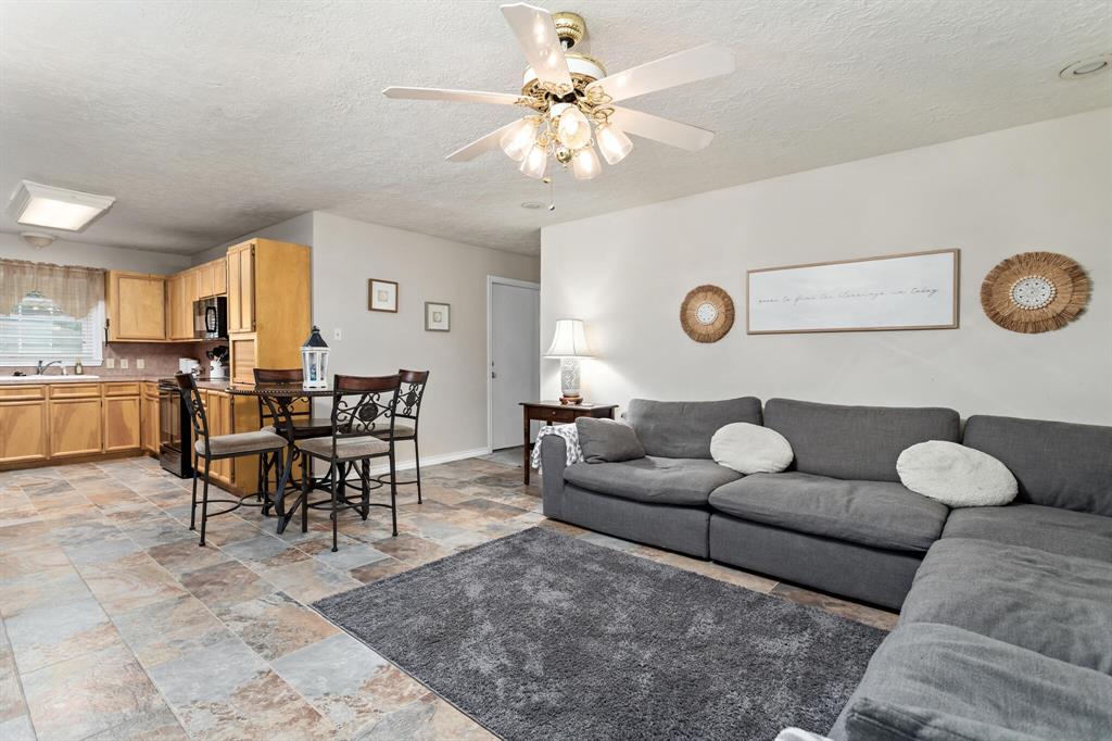 970 Evergreen Ln Ln, Beaumont, Texas image 13