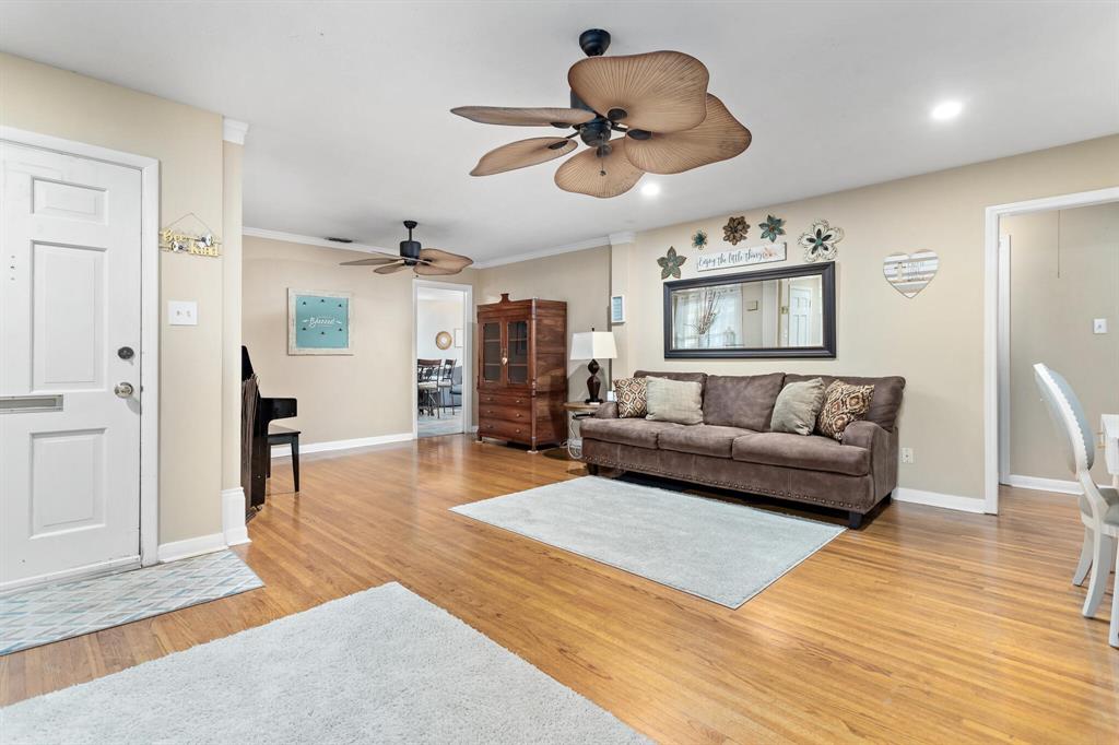 970 Evergreen Ln Ln, Beaumont, Texas image 7