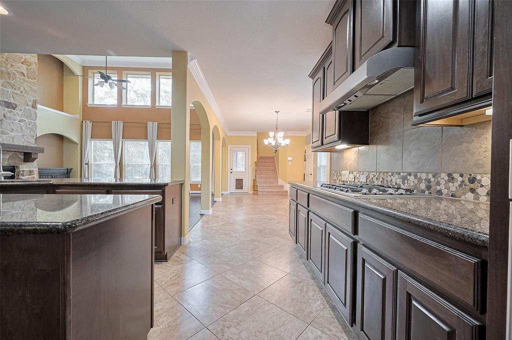 11306 Longmire Creek Court, Conroe, Texas image 11