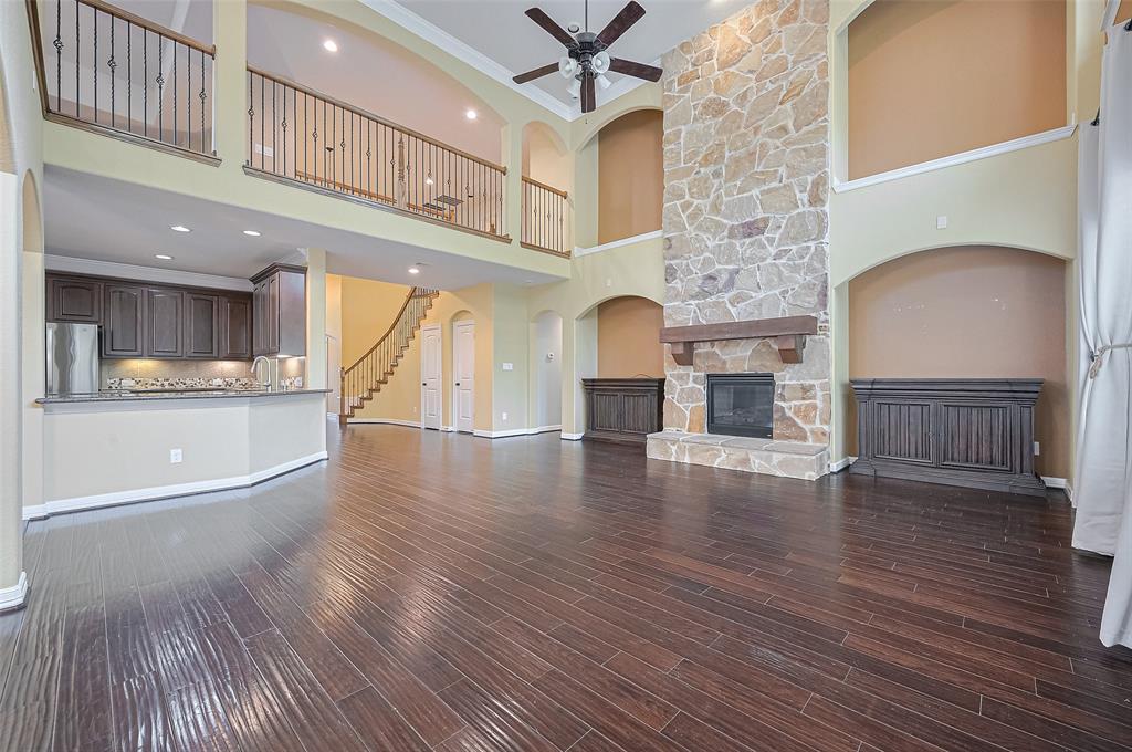 11306 Longmire Creek Court, Conroe, Texas image 9