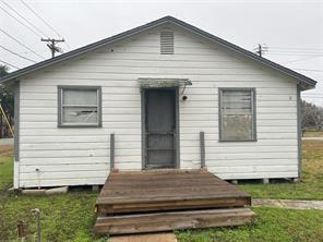 3200 Moore Avenue, Bay City, Texas image 3