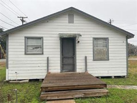 A home in Bay City