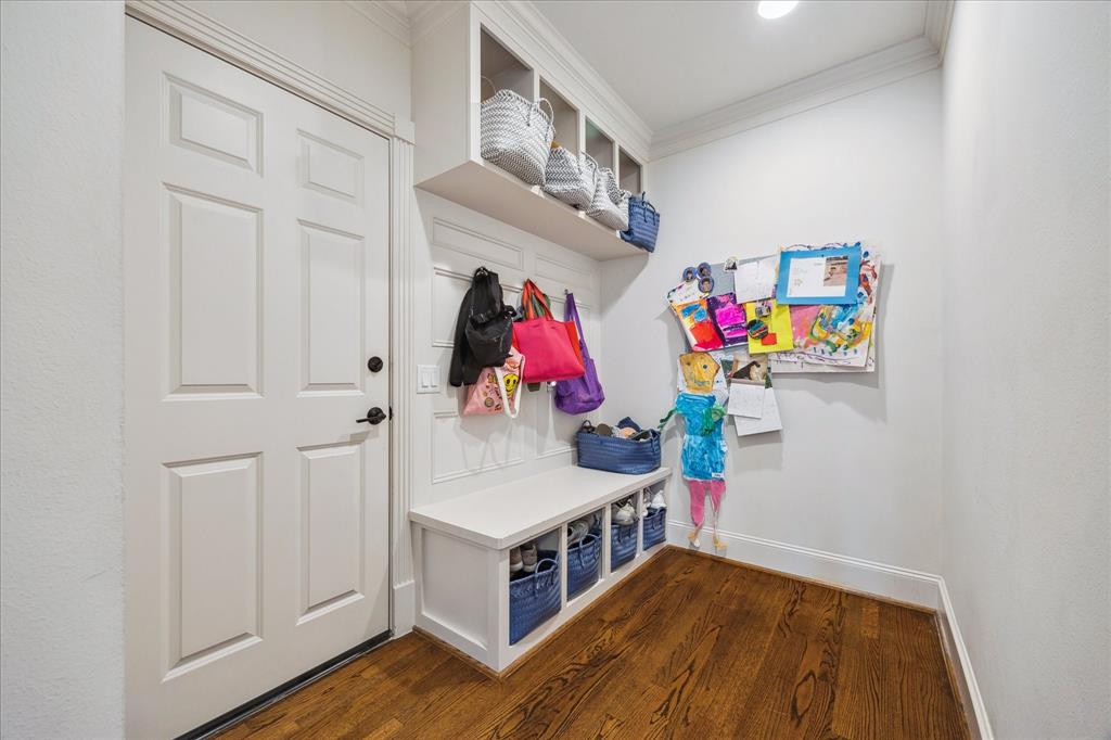 4613 Cedar Oaks Lane, Bellaire, Texas image 35