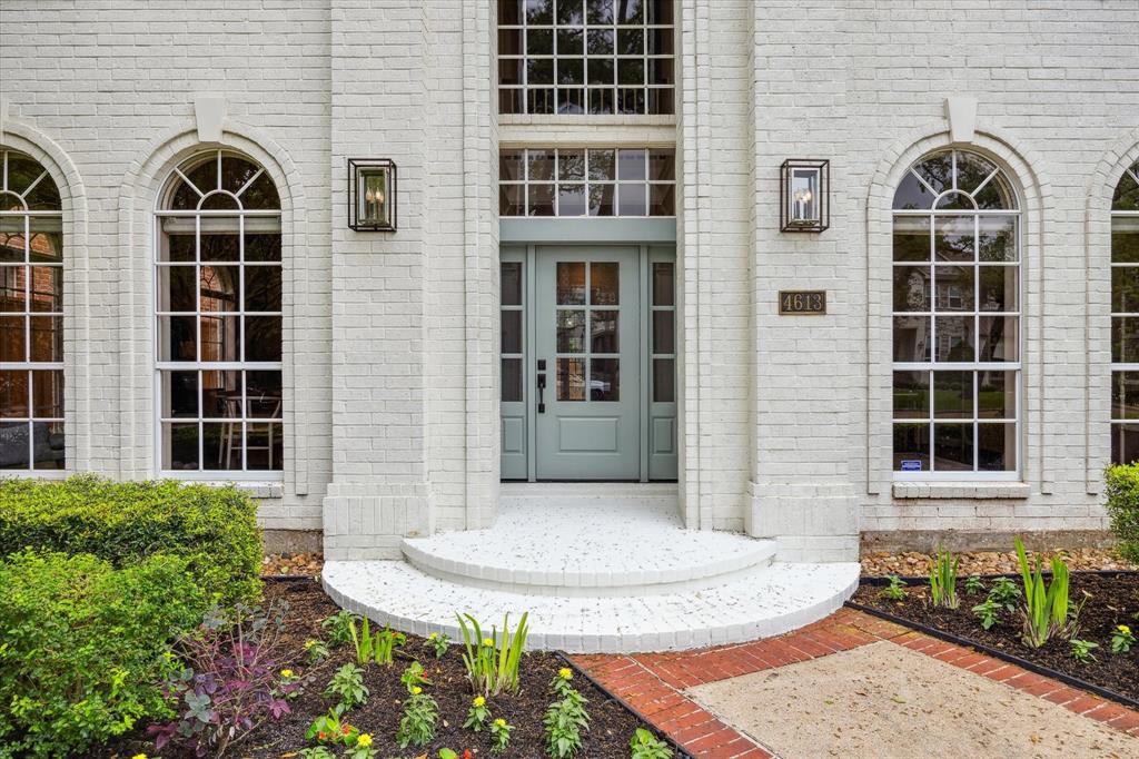 4613 Cedar Oaks Lane, Bellaire, Texas image 4