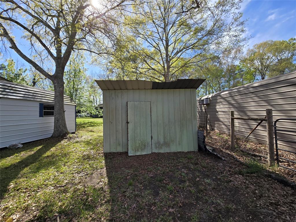 1083 County Road 3141, Cleveland, Texas image 18