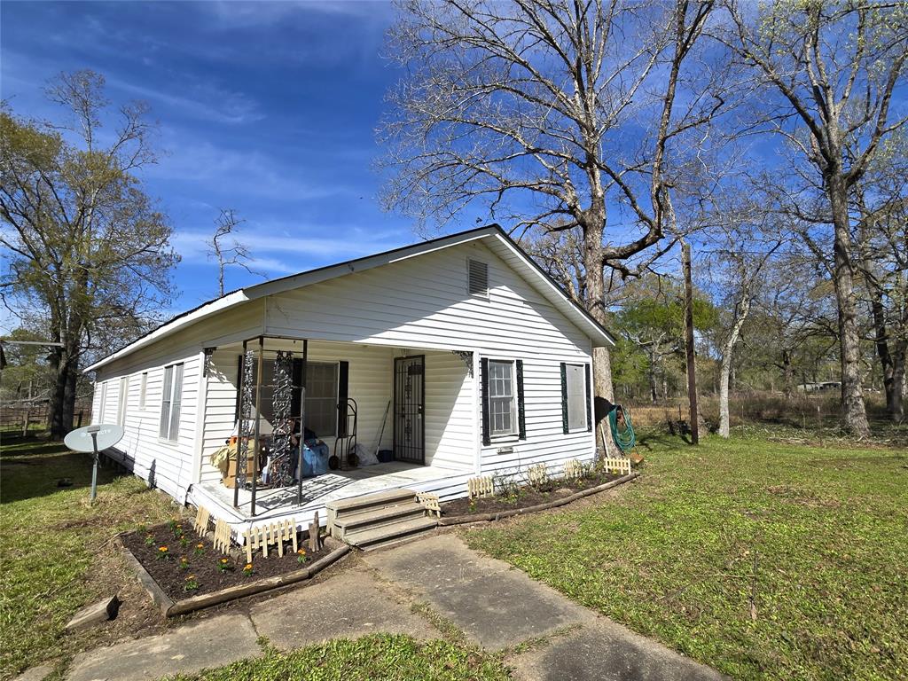 1083 County Road 3141, Cleveland, Texas image 1
