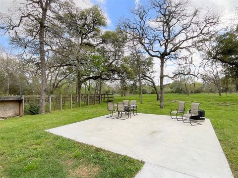 A home in Hallettsville