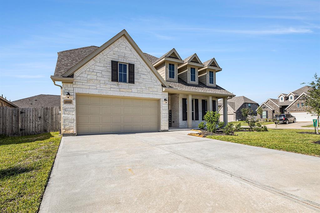 5702 Kenloch Court