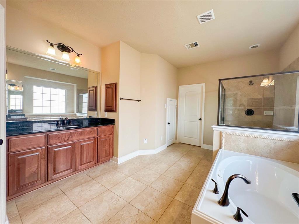 135 E Canyon Wren Circle, Spring, Texas image 28