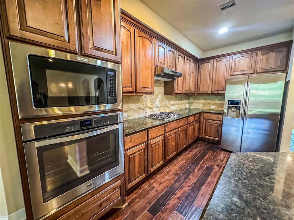 135 E Canyon Wren Circle, Spring, Texas image 14
