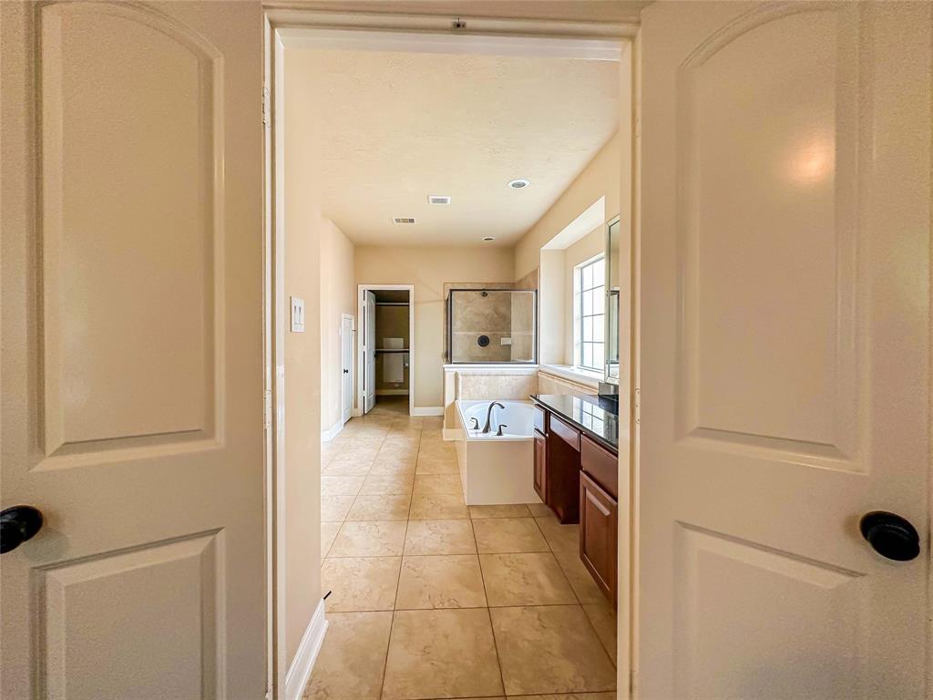 135 E Canyon Wren Circle, Spring, Texas image 26