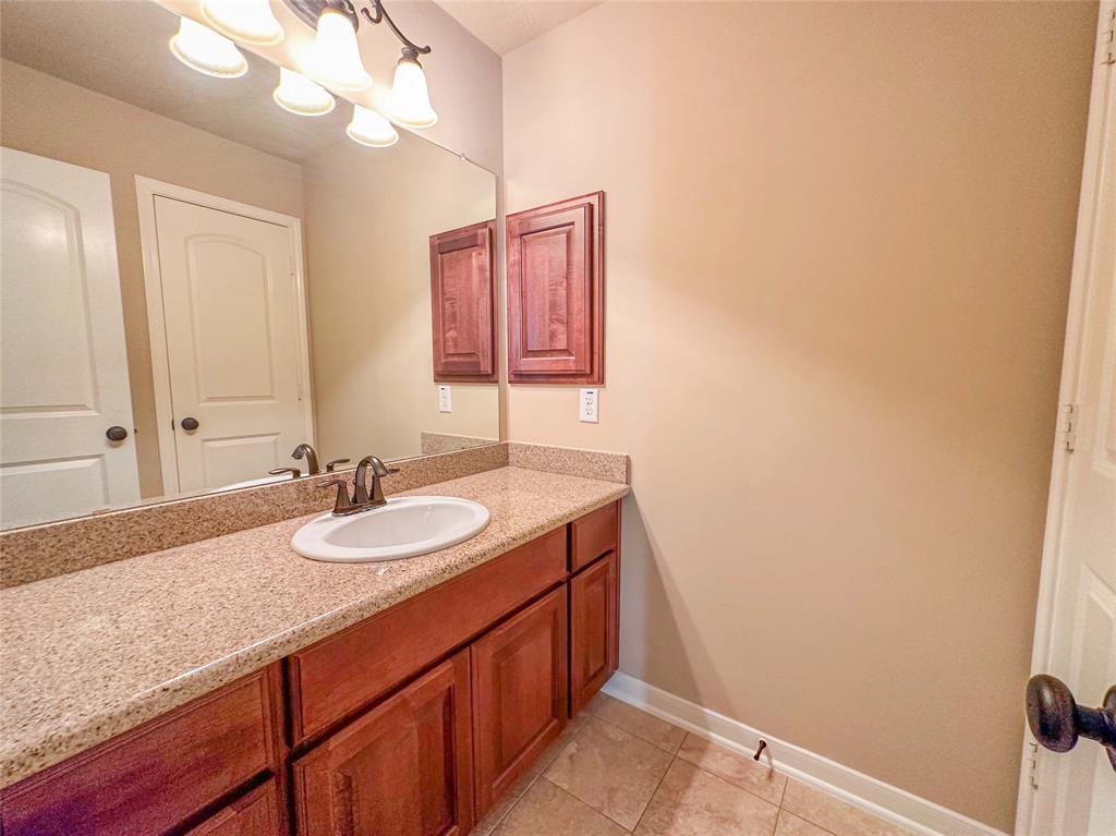 135 E Canyon Wren Circle, Spring, Texas image 40