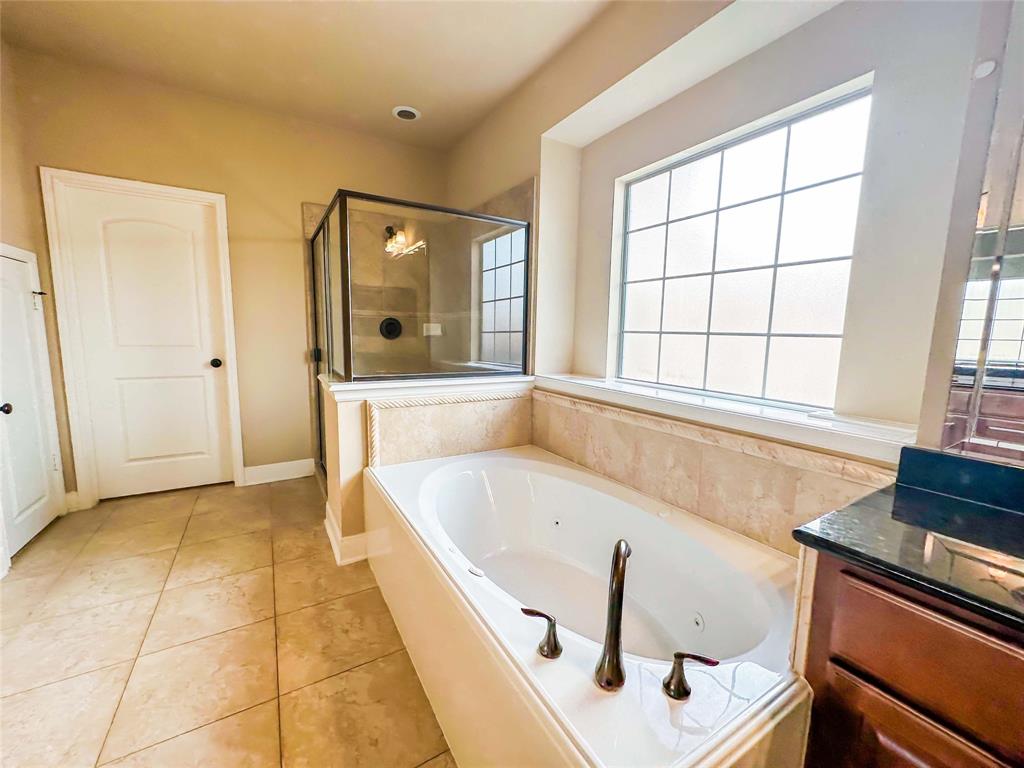 135 E Canyon Wren Circle, Spring, Texas image 29