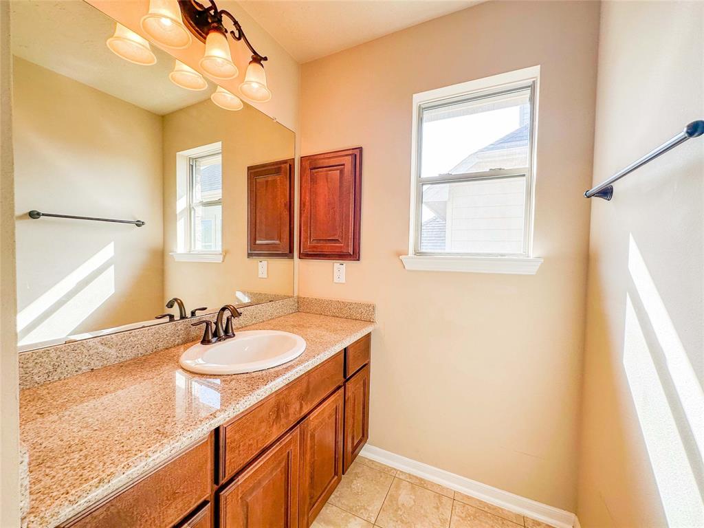 135 E Canyon Wren Circle, Spring, Texas image 42