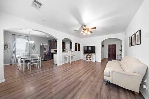 Single Family Residence in Texas City TX 8209 Sunstone Court 2.jpg