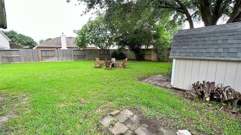 Single Family Residence in Houston TX 9512 Willow Crossing Drive 40.jpg