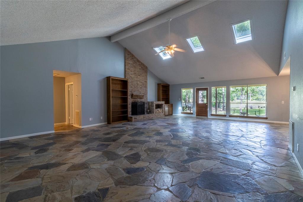 15823 Stagecoach Road