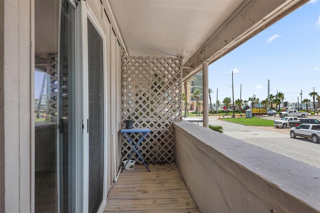 215 Post Office Street #1208, Galveston, Texas image 11