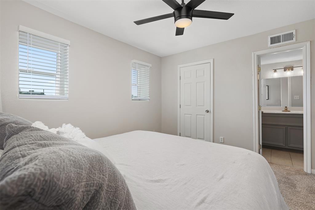 215 Post Office Street #1208, Galveston, Texas image 17