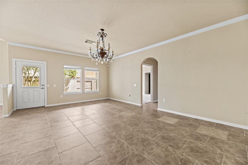 6 Windsor Bridge Drive, Conroe, Texas image 16