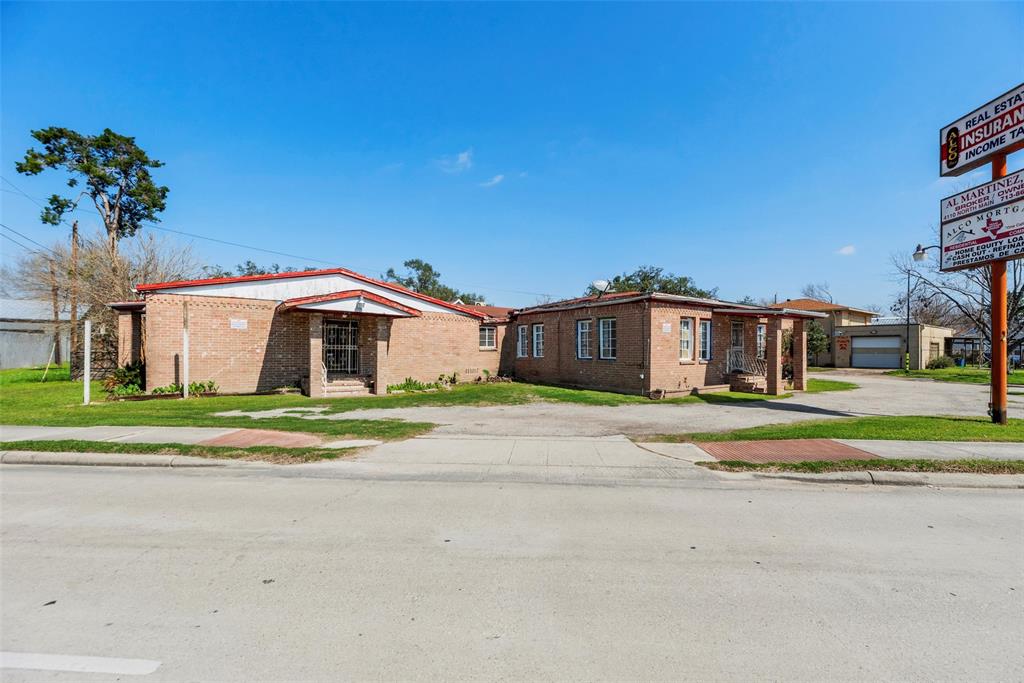 4110 N Main Street, Houston, Texas image 13