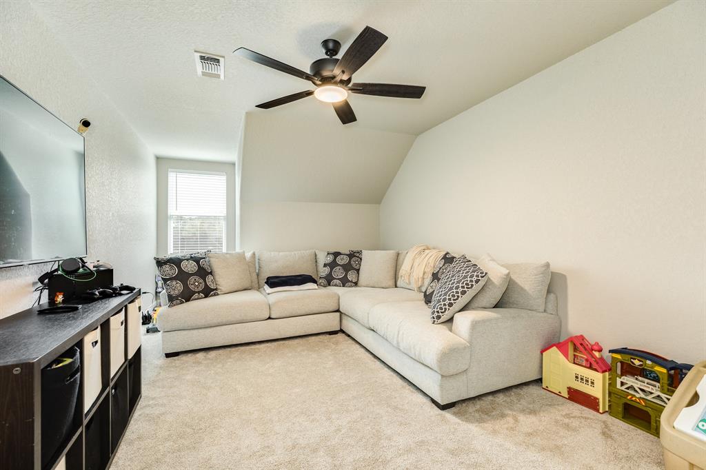 628 Greystone Lane, Angleton, Texas image 30