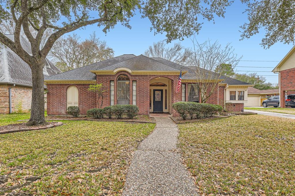17827 Surreywest Lane, Spring, Texas image 4