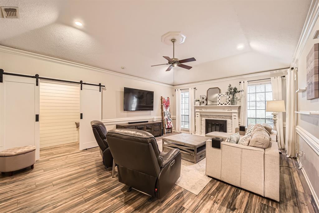 17827 Surreywest Lane, Spring, Texas image 10