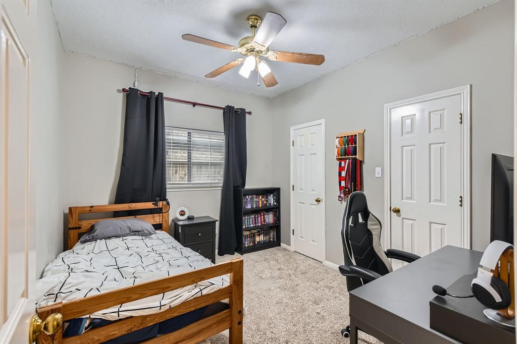 17827 Surreywest Lane, Spring, Texas image 19